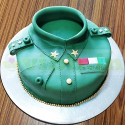 Army Uniform Fondant Cake	