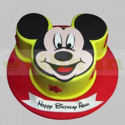Lovable Mickey Mouse Fondant Cake	
