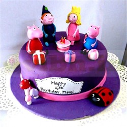 Lovely Peppa Pig Family Fondant Cake	