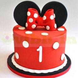 Minnie Mouse Red Fondant Cake	